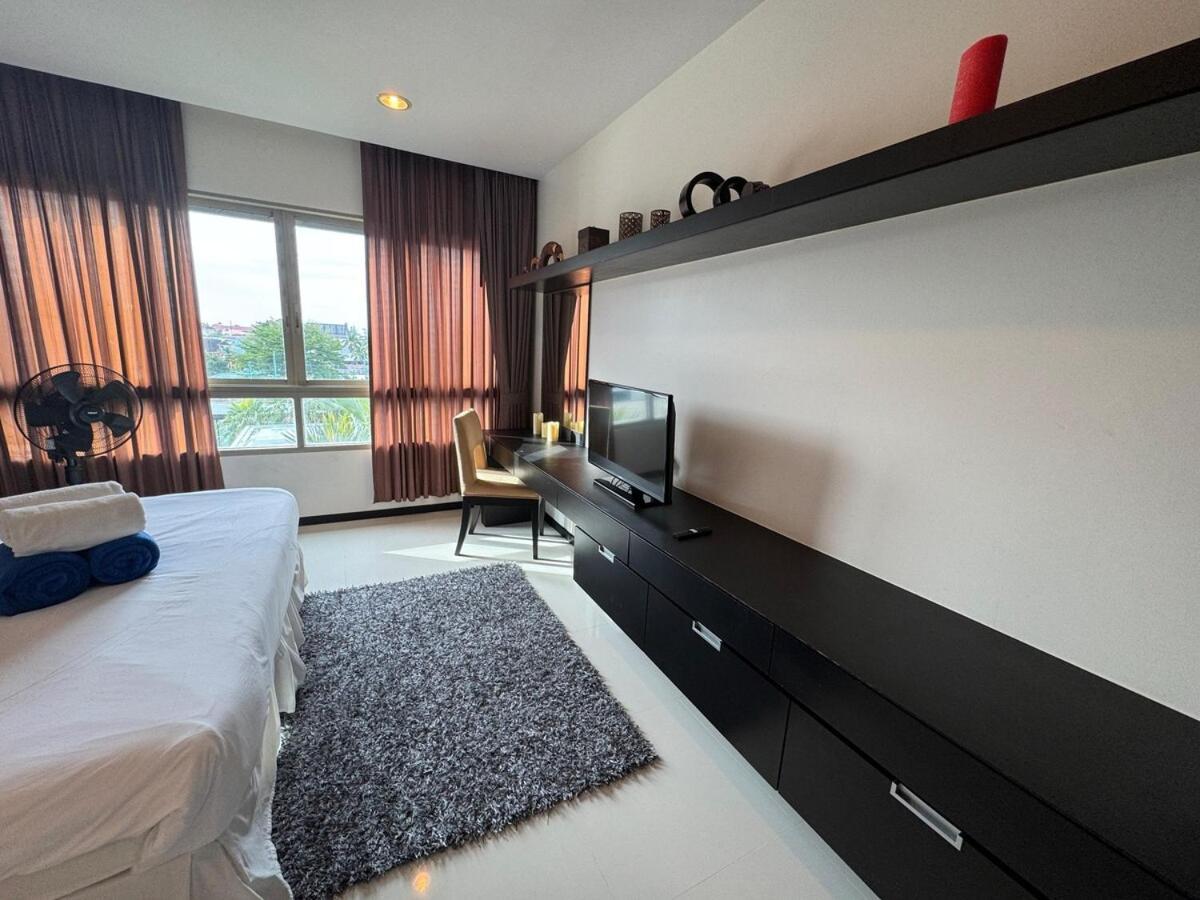 Modern 2-Bedroom Condo In Kamala Near The Beach Экстерьер фото